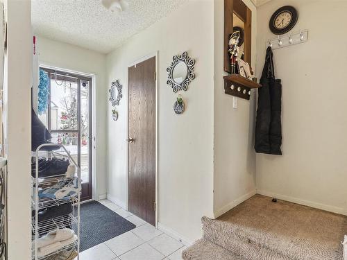 14606 54 St Nw, Edmonton, AB - Indoor Photo Showing Other Room