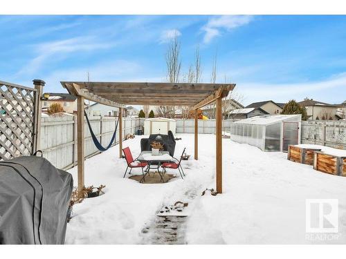 13734 37 Street Nw, Edmonton, AB - Outdoor