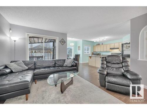 13734 37 Street Nw, Edmonton, AB - Indoor Photo Showing Living Room