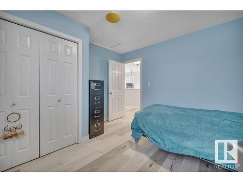 13734 37 Street Nw, Edmonton, AB - Indoor Photo Showing Bedroom