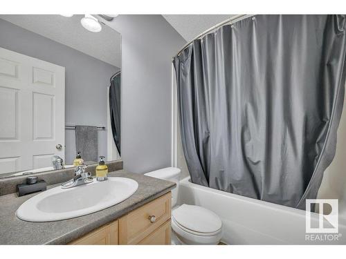 13734 37 Street Nw, Edmonton, AB - Indoor Photo Showing Bathroom