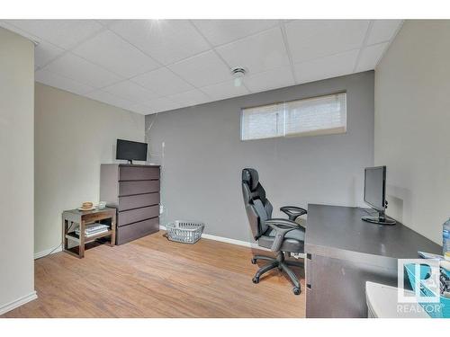 13734 37 Street Nw, Edmonton, AB - Indoor Photo Showing Office