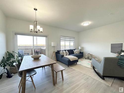 19620 29 Avenue Nw, Edmonton, AB - Indoor Photo Showing Living Room