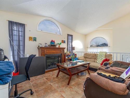 9114 164 Avenue, Edmonton, AB - Indoor Photo Showing Living Room With Fireplace