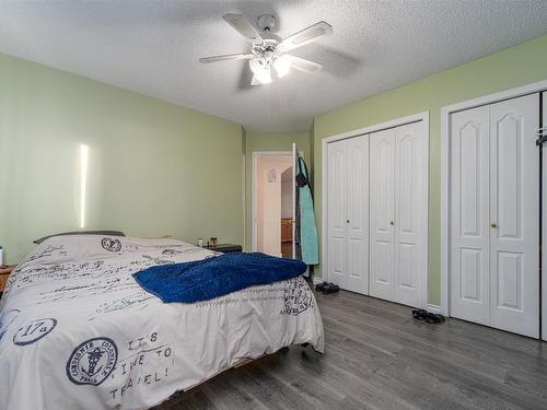 9114 164 Avenue, Edmonton, AB - Indoor Photo Showing Bedroom