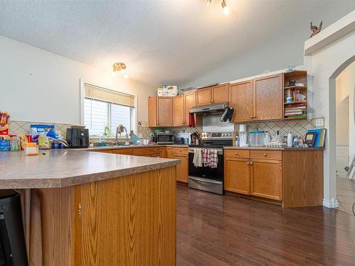 9114 164 Avenue, Edmonton, AB - Indoor Photo Showing Kitchen With Double Sink