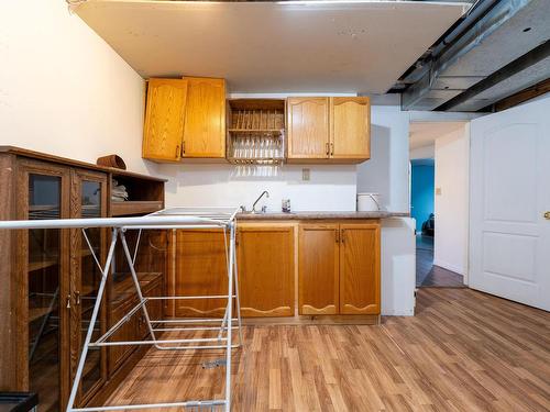 9114 164 Avenue, Edmonton, AB - Indoor Photo Showing Kitchen