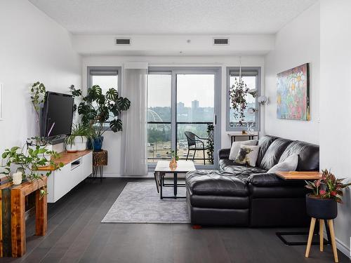 803 9707 106 Street, Edmonton, AB - Indoor Photo Showing Living Room