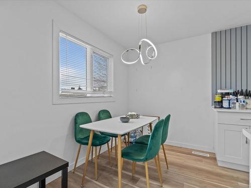 11912 140 Avenue, Edmonton, AB - Indoor Photo Showing Dining Room