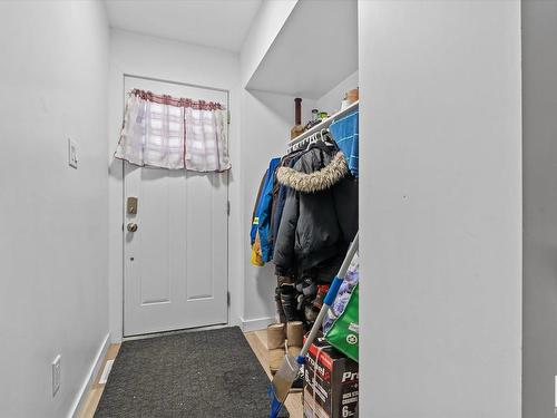 11912 140 Avenue, Edmonton, AB - Indoor