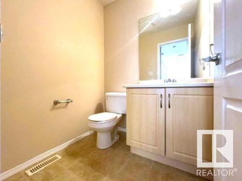 5812 166 Avenue, Edmonton, AB - Indoor Photo Showing Bathroom