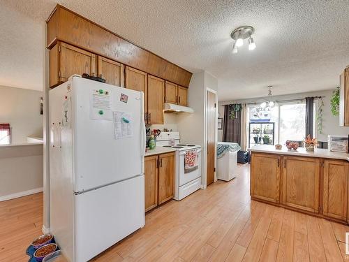 4819 51 St, Gibbons, AB 