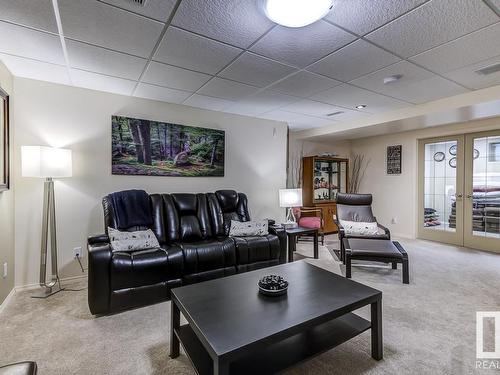 5204 138A Avenue, Edmonton, AB - Indoor Photo Showing Living Room