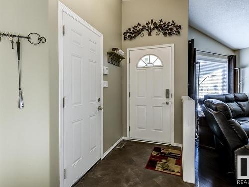 5204 138A Avenue, Edmonton, AB - Indoor Photo Showing Other Room