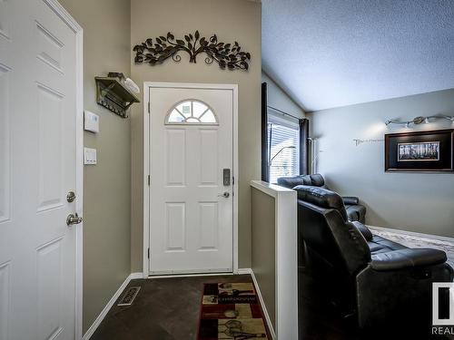 5204 138A Avenue, Edmonton, AB - Indoor Photo Showing Other Room