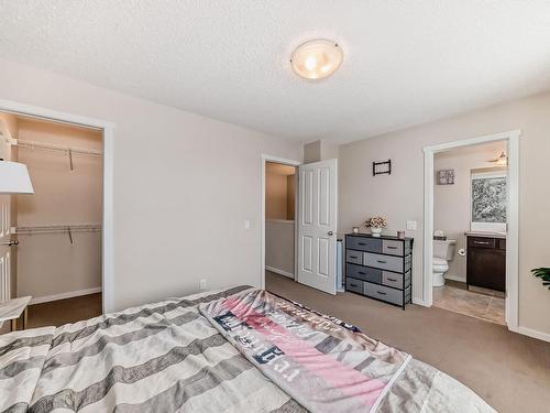 2900 Maple Way, Edmonton, AB - Indoor Photo Showing Bedroom