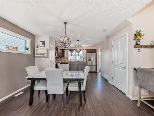 2900 Maple Way, Edmonton, AB - Indoor Photo Showing Dining Room