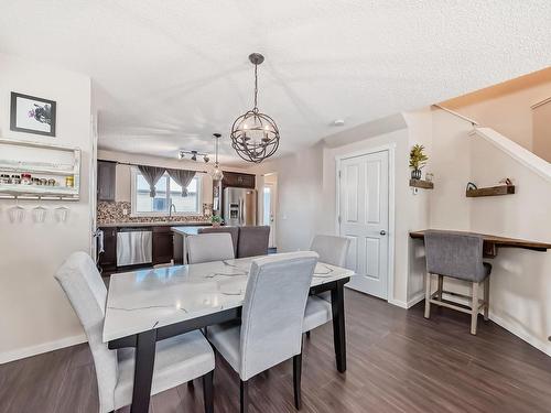 2900 Maple Way, Edmonton, AB - Indoor Photo Showing Dining Room