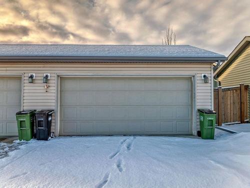 2900 Maple Way, Edmonton, AB - Outdoor With Exterior