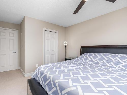 11924 167B Avenue, Edmonton, AB - Indoor Photo Showing Bedroom