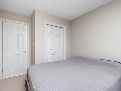 11924 167B Avenue, Edmonton, AB - Indoor Photo Showing Bedroom