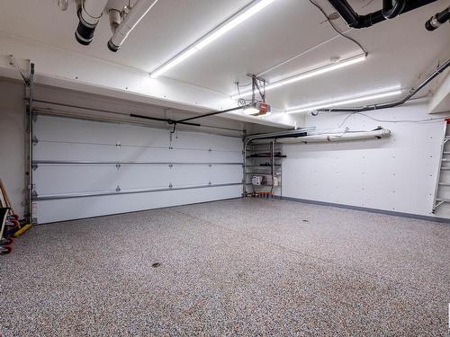 4 Whitemud Place, Edmonton, AB - Indoor Photo Showing Garage