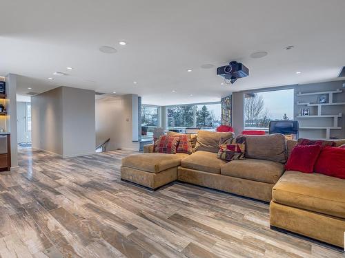 4 Whitemud Place, Edmonton, AB - Indoor Photo Showing Living Room