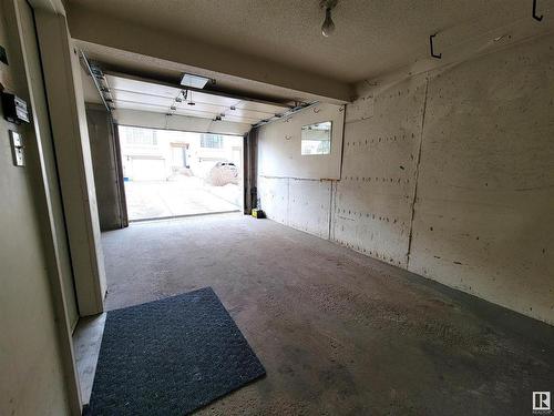 17632 96 Avenue, Edmonton, AB - Indoor Photo Showing Garage