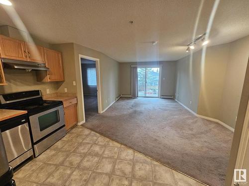 Edmonton, AB - Indoor Photo Showing Kitchen