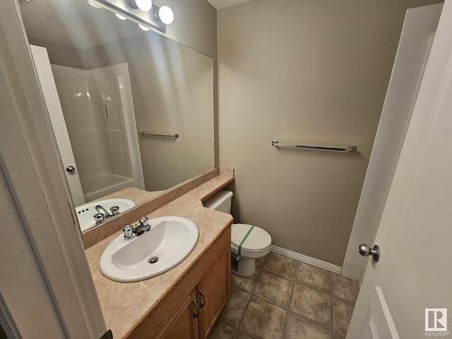 Edmonton, AB - Indoor Photo Showing Bathroom