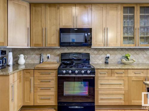 9 1225 Wanyandi Road, Edmonton, AB - Indoor Photo Showing Kitchen