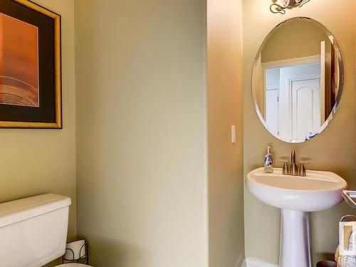 9 1225 Wanyandi Road, Edmonton, AB - Indoor Photo Showing Bathroom