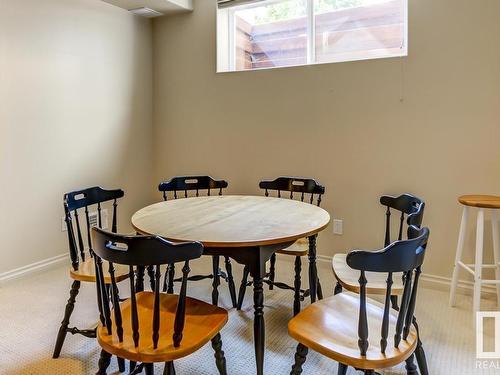 9 1225 Wanyandi Road, Edmonton, AB - Indoor Photo Showing Dining Room