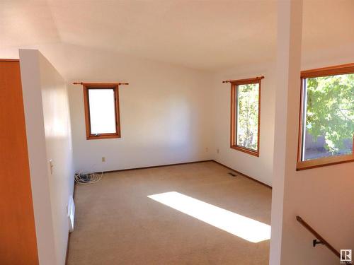 5215 49 Avenue, Onoway, AB - Indoor Photo Showing Other Room