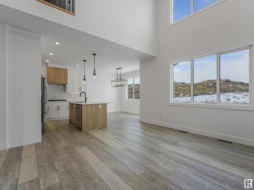 125 Wyatt Ridge, Fort Saskatchewan, AB - Indoor Photo Showing Kitchen