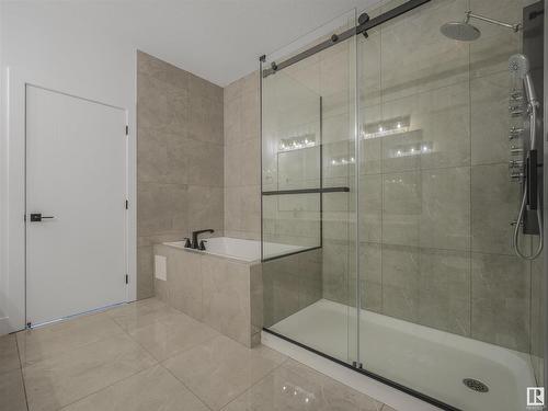 125 Wyatt Ridge, Fort Saskatchewan, AB - Indoor Photo Showing Bathroom