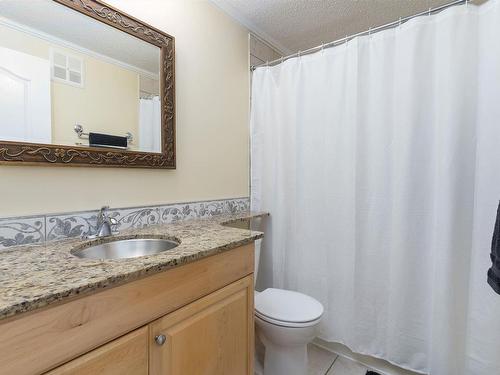 102 9925 83 Avenue, Edmonton, AB - Indoor Photo Showing Bathroom