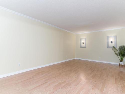 102 9925 83 Avenue, Edmonton, AB - Indoor Photo Showing Other Room