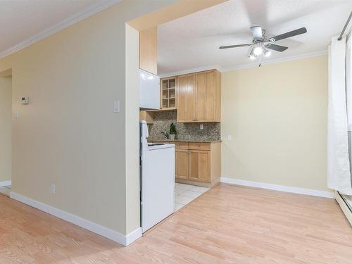 102 9925 83 Avenue, Edmonton, AB - Indoor Photo Showing Kitchen