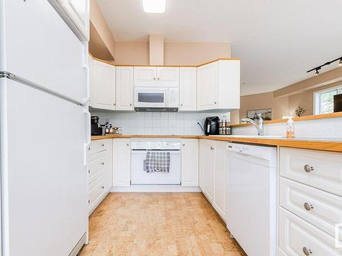 106 10933 82 Avenue, Edmonton, AB - Indoor Photo Showing Kitchen