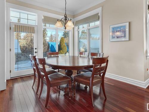 7808 Jasper Avenue, Edmonton, AB - Indoor Photo Showing Dining Room