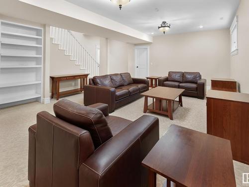 7808 Jasper Avenue, Edmonton, AB - Indoor Photo Showing Living Room