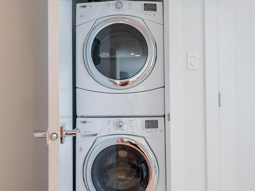 601 11969 Jasper Avenue, Edmonton, AB - Indoor Photo Showing Laundry Room