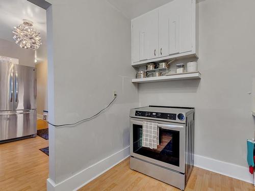 11509 88 Street, Edmonton, AB - Indoor Photo Showing Kitchen