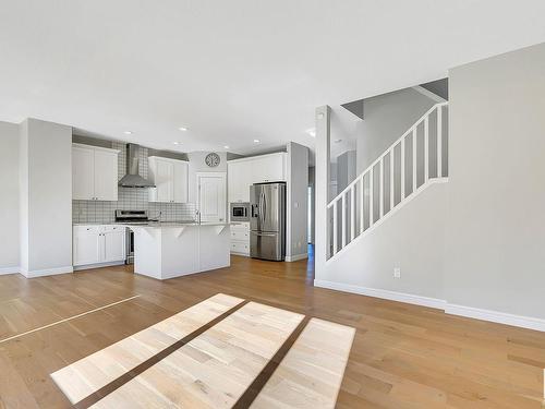 22407 99 Avenue, Edmonton, AB - Indoor Photo Showing Kitchen With Upgraded Kitchen