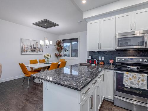 18111 75 Street, Edmonton, AB - Indoor Photo Showing Kitchen