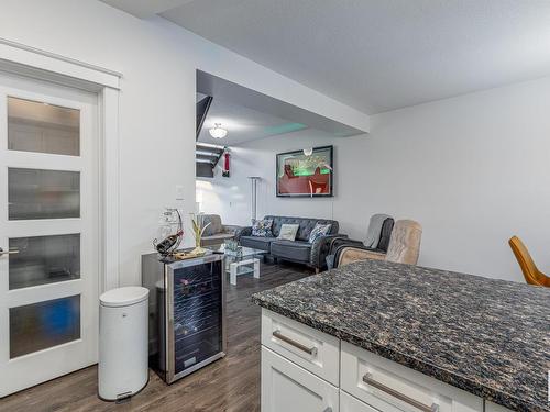 18111 75 Street, Edmonton, AB - Indoor Photo Showing Kitchen