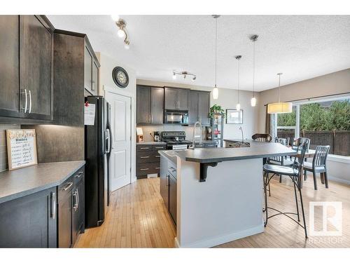 21632 94B Avenue, Edmonton, AB - Indoor Photo Showing Kitchen With Upgraded Kitchen