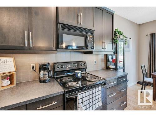 21632 94B Avenue, Edmonton, AB - Indoor Photo Showing Kitchen