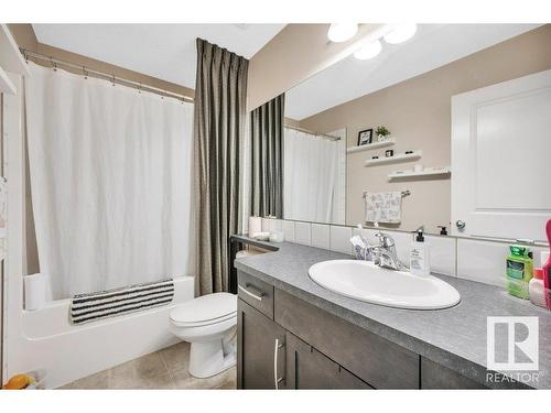 21632 94B Avenue, Edmonton, AB - Indoor Photo Showing Bathroom